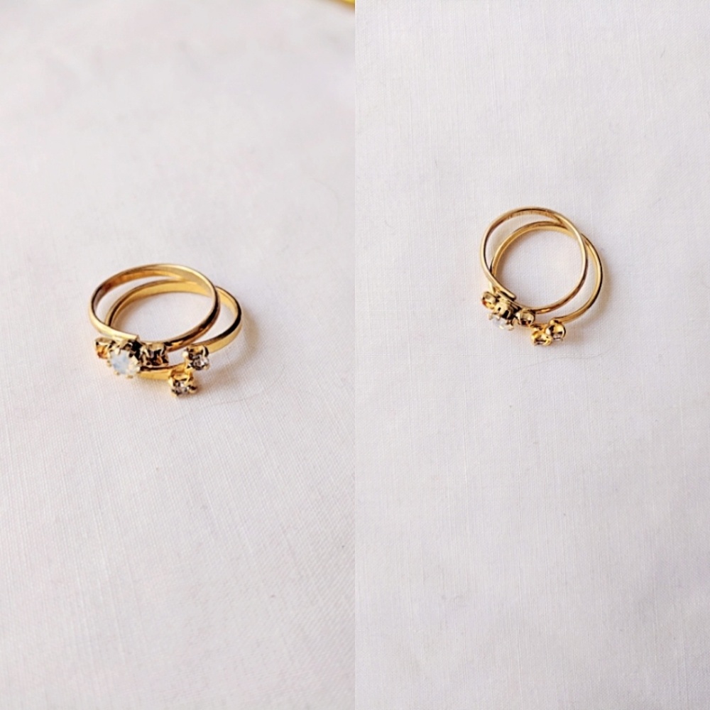 = Two Adjustable Gold Juniors Rings - Picture 2 of 2